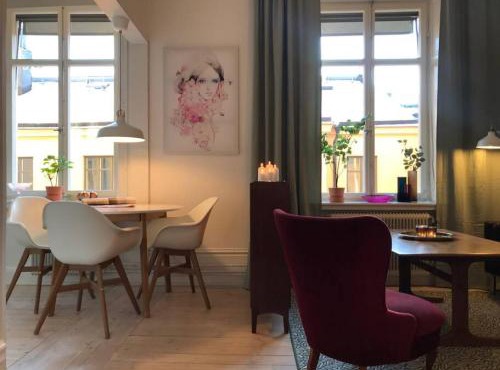 Bohemian and light one room apartment in SoFo 31sqm