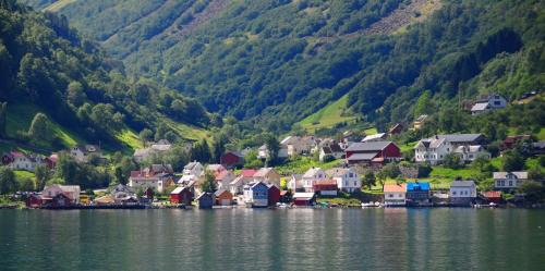 Visit Undredal in Undredal